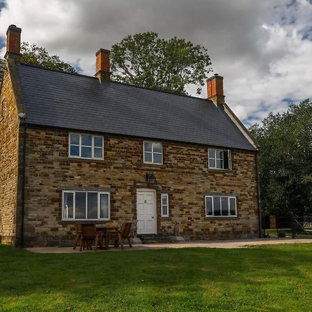 Cockley Hill Farm Bed & Breakfast Брэклей Экстерьер фото